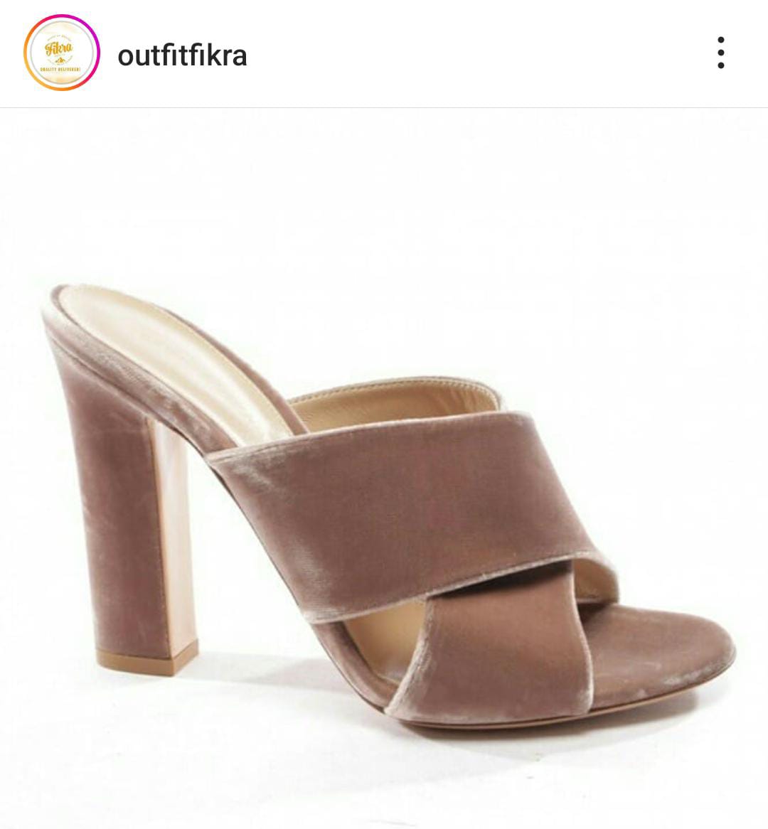 CROSS HEEL((More Rs 500 Discount Buy Any 2 Design. You can Message us on Instagram & What's App for any information))