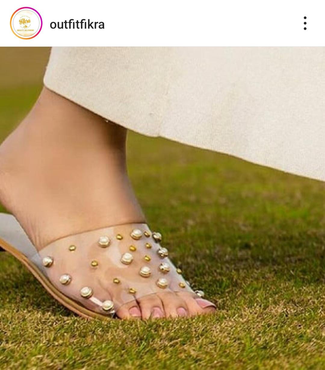 TRANSPARENT STONE FLAT((More Rs 600 Discount Buy Any 2 Design. You can Message us on Instagram & What's App for any information))