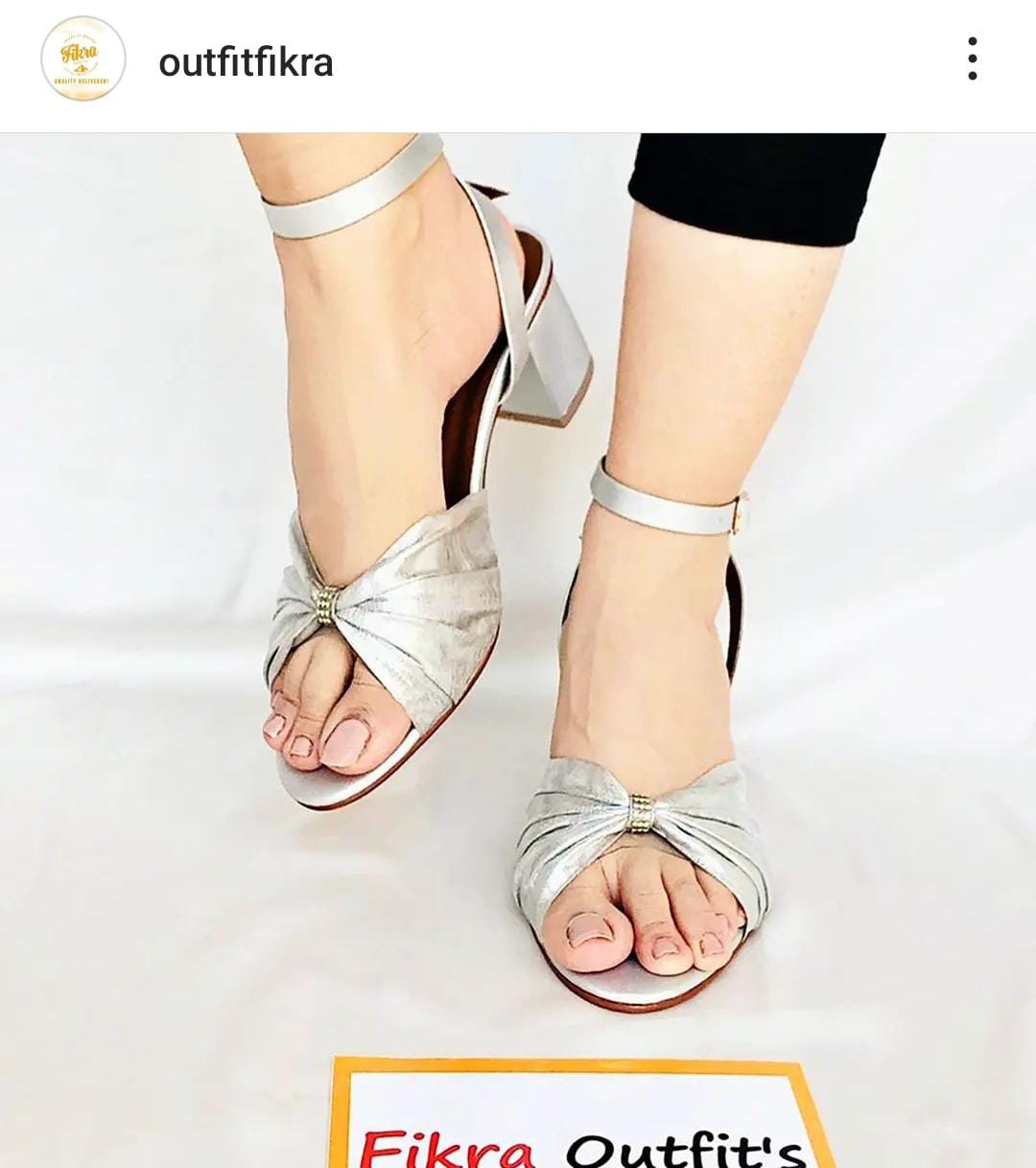 BW HEEL((More Rs 500 Discount Buy Any 2 Design. You can Message us on Instagram & What's App for any information)
