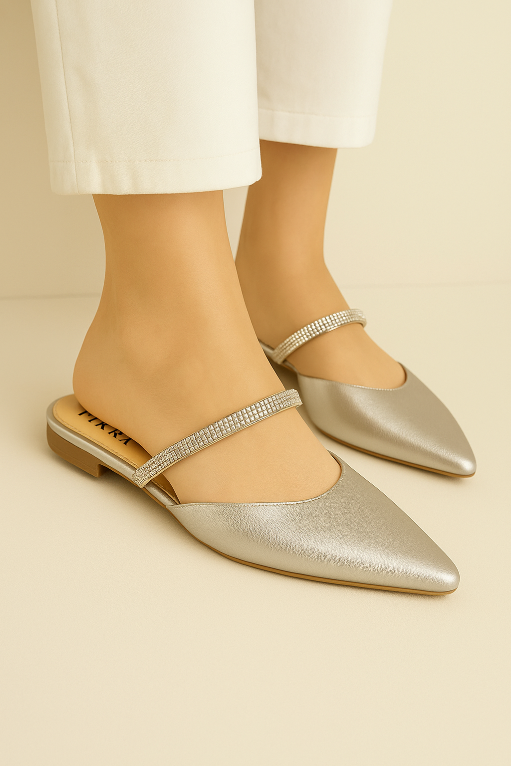 CLASSIC FLAT PUMPY  (More Rs 300 Discount Buy Any 2 Design. You can Message us on Instagram & What's App for any information)